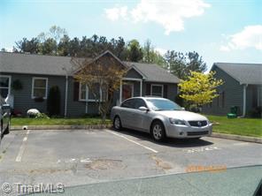 3022 Windchase Ct, High Point, NC 27265 photo 1