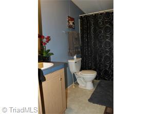 200 Chanda Ln, Madison, NC 27025 photo 13