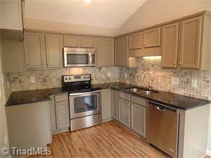 611 Three Oaks Dr, High Point, NC 27265 photo 7