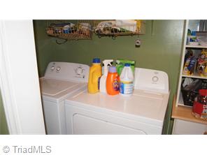 401 N 3rd Ave, Mayodan, NC 27027 photo 20
