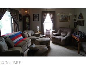 401 N 3rd Ave, Mayodan, NC 27027 photo 6