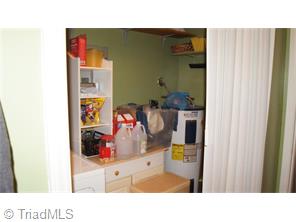 401 N 3rd Ave, Mayodan, NC 27027 photo 21