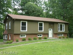 4076 Village Dr, Trinity, NC 27370 photo 2