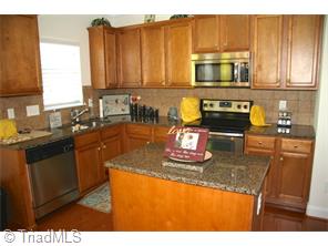 3832 Jade Ct, High Point, NC 27265 photo 6