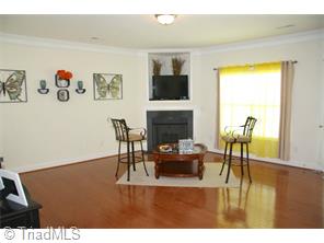 3832 Jade Ct, High Point, NC 27265 photo 4