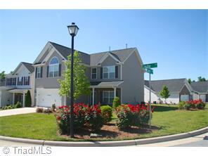 3832 Jade Ct, High Point, NC 27265 photo 2