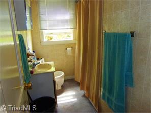 426 Friddle Dr, High Point, NC 27260 photo 8