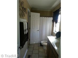 898 Flynt Rd, High Point, NC 27265 photo 16