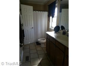 898 Flynt Rd, High Point, NC 27265 photo 14
