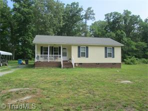 363 Floyd St, Denton, NC 27239 photo 1