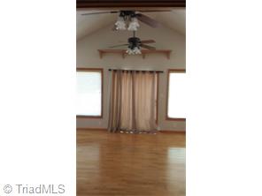 3620 Akers Ct, High Point, NC 27263 photo 4