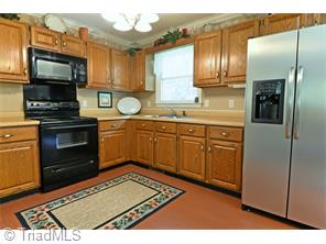 148 Kidd Rd, Colfax, NC 27235 photo 4