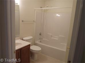 9 Big Buck Ct, Thomasville, NC 27360 photo 12