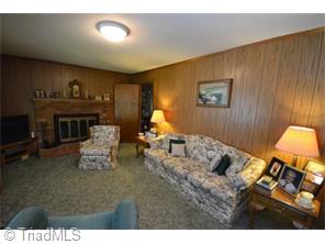 736 Foxfire Rd, Asheboro, NC 27205 photo 4