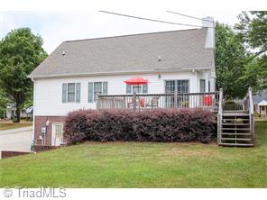 518 E Main St, Pilot Mountain, NC 27041 photo 24