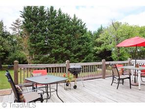 518 E Main St, Pilot Mountain, NC 27041 photo 23