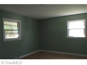 111 E Bellevue Dr, High Point, NC 27265 photo 7