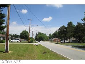 111 E Bellevue Dr, High Point, NC 27265 photo 8