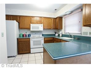 3250 Timberwolf Ave N, High Point, NC 27265 photo 8