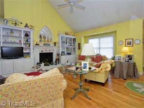 1225 Dovershire Pl, High Point, NC 27262 photo 4