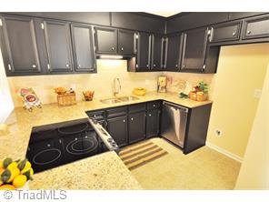 2000 Wickham Ave, High Point, NC 27265 photo 3