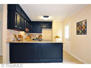 2000 Wickham Ave, High Point, NC 27265 photo 5
