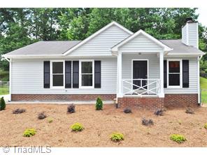 2000 Wickham Ave, High Point, NC 27265 photo 2