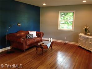 208 Seward Ave, High Point, NC 27265 photo 5