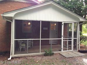 208 Seward Ave, High Point, NC 27265 photo 3