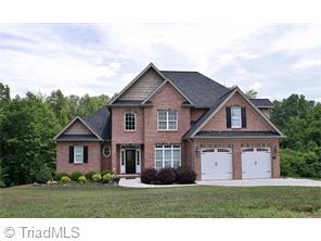 1747 Ramhurst Dr, Clemmons, NC 27012 photo 1
