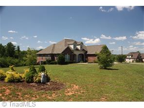 159 Riverchase Rd, Pinnacle, NC 27043 photo 3