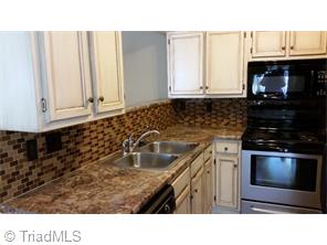3216 Pipers Way, High Point, NC 27265 photo 7
