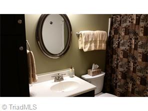 3216 Pipers Way, High Point, NC 27265 photo 14