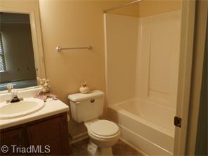 1330 Bailey Cir, High Point, NC 27262 photo 13