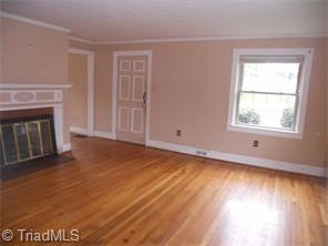 540 Monroe St, Eden, NC 27288 photo 2