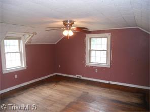 540 Monroe St, Eden, NC 27288 photo 6