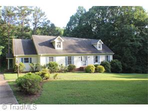 223 Windsor Park Dr, Dobson, NC 27017 photo 1