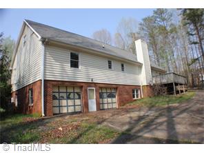 223 Windsor Park Dr, Dobson, NC 27017 photo 2