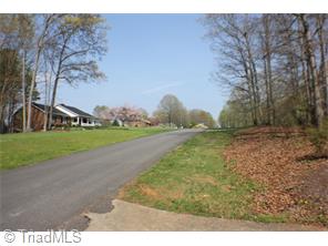 223 Windsor Park Dr, Dobson, NC 27017 photo 20