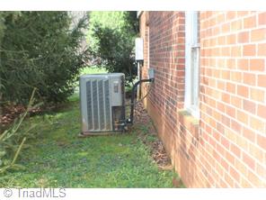 223 Windsor Park Dr, Dobson, NC 27017 photo 23