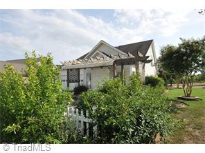 115 Brookstone Dr, Bermuda Run, NC 27006 photo 3