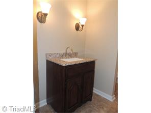 3210 Loftyview Dr, High Point, NC 27260 photo 16