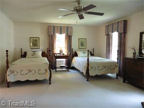 955 Nottingham Rd, High Point, NC 27262 photo 16
