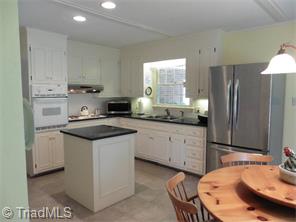 955 Nottingham Rd, High Point, NC 27262 photo 10