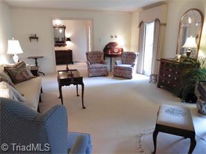 955 Nottingham Rd, High Point, NC 27262 photo 5