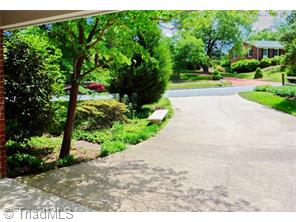 955 Nottingham Rd, High Point, NC 27262 photo 18