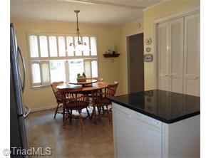 955 Nottingham Rd, High Point, NC 27262 photo 9