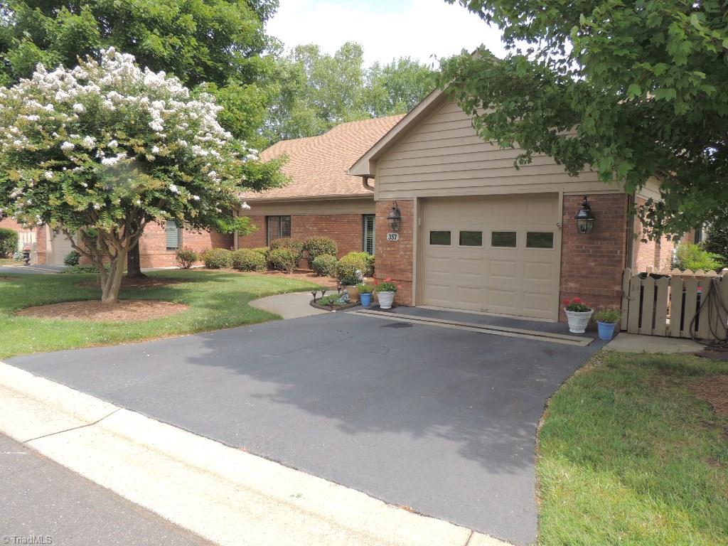 357 Hollybrook Dr, Bermuda Run, NC 27006 photo 2