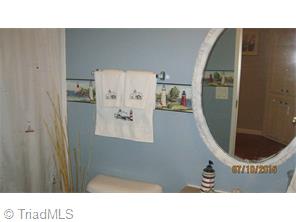 6960 Wright Rd, Thomasville, NC 27360 photo 20