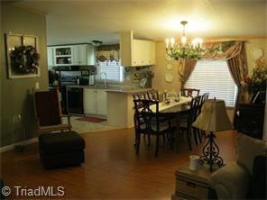6960 Wright Rd, Thomasville, NC 27360 photo 9